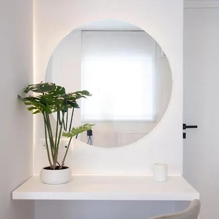 Luxury 4 Bedrooms Apartment Near Flisvos Marina Pire Dış mekan fotoğraf