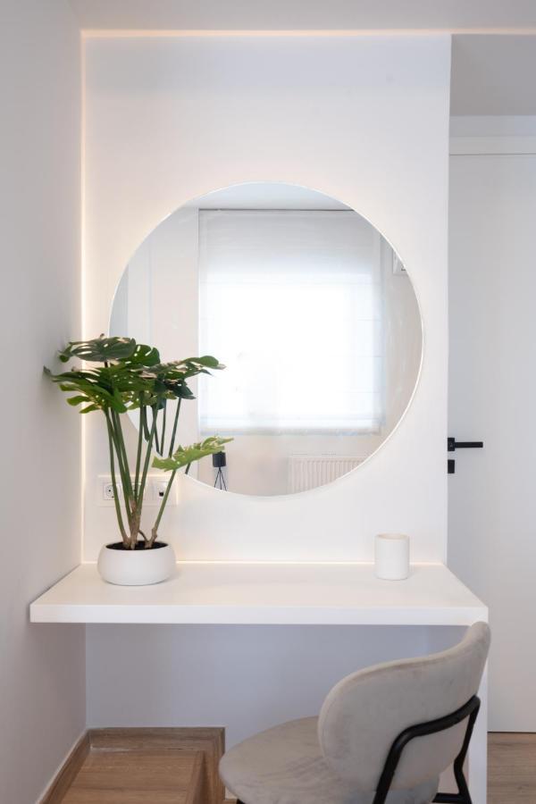 Apartment Luxury 4 Bedrooms Near Flisvos Marina Piraeus