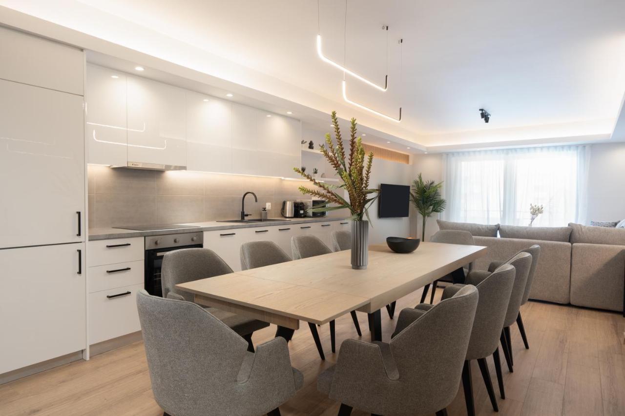 Luxury 4 Bedrooms Near Flisvos Marina Apartment Piraeus