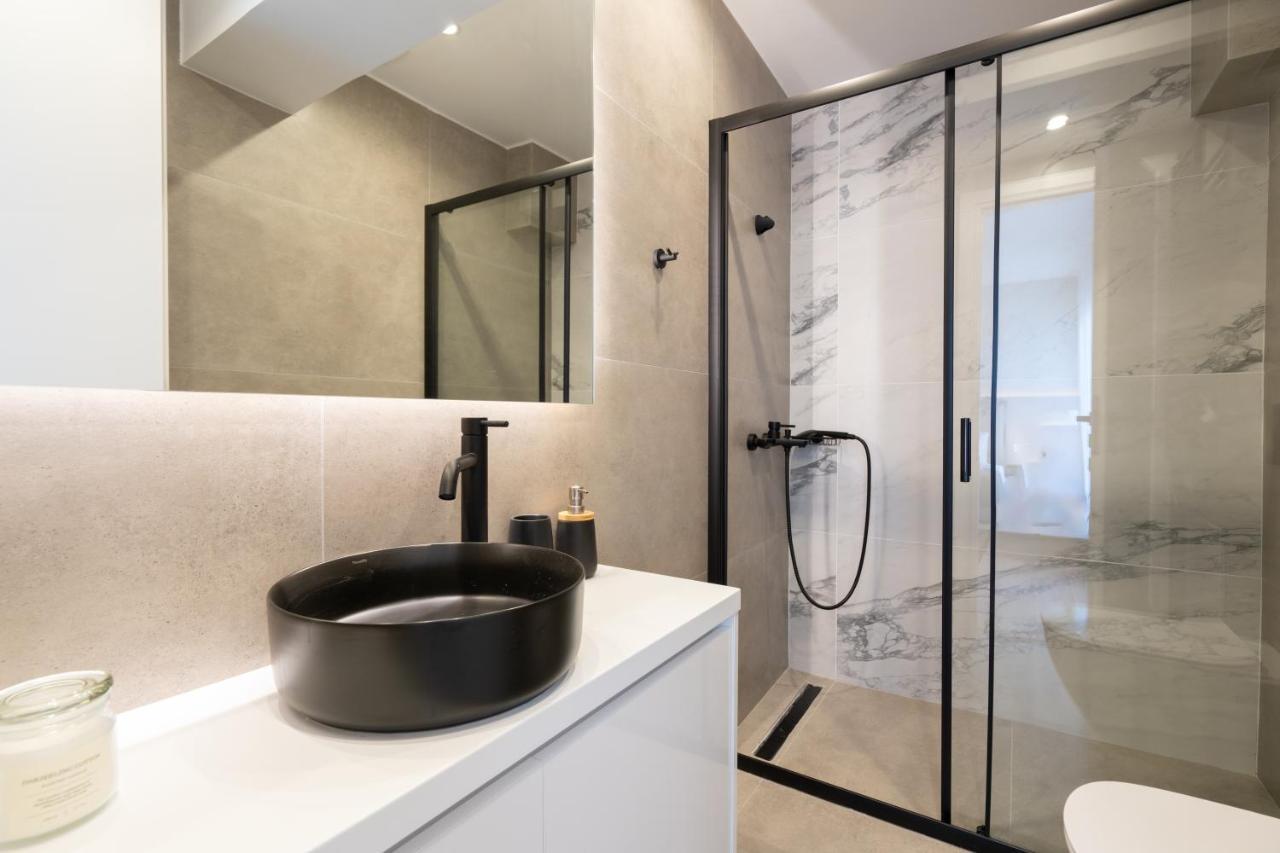 Luxury 4 Bedrooms Near Flisvos Marina Apartment Piraeus