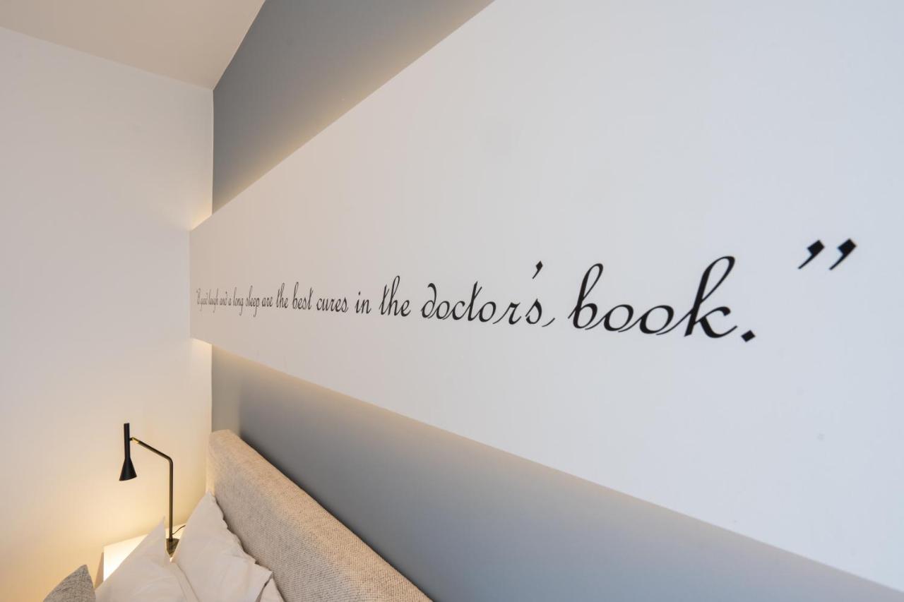 Luxury 4 Bedrooms Near Flisvos Marina Apartment Piraeus