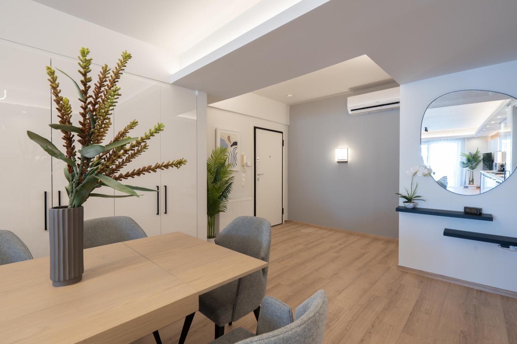 Luxury 4 Bedrooms Near Flisvos Marina Apartment Piraeus