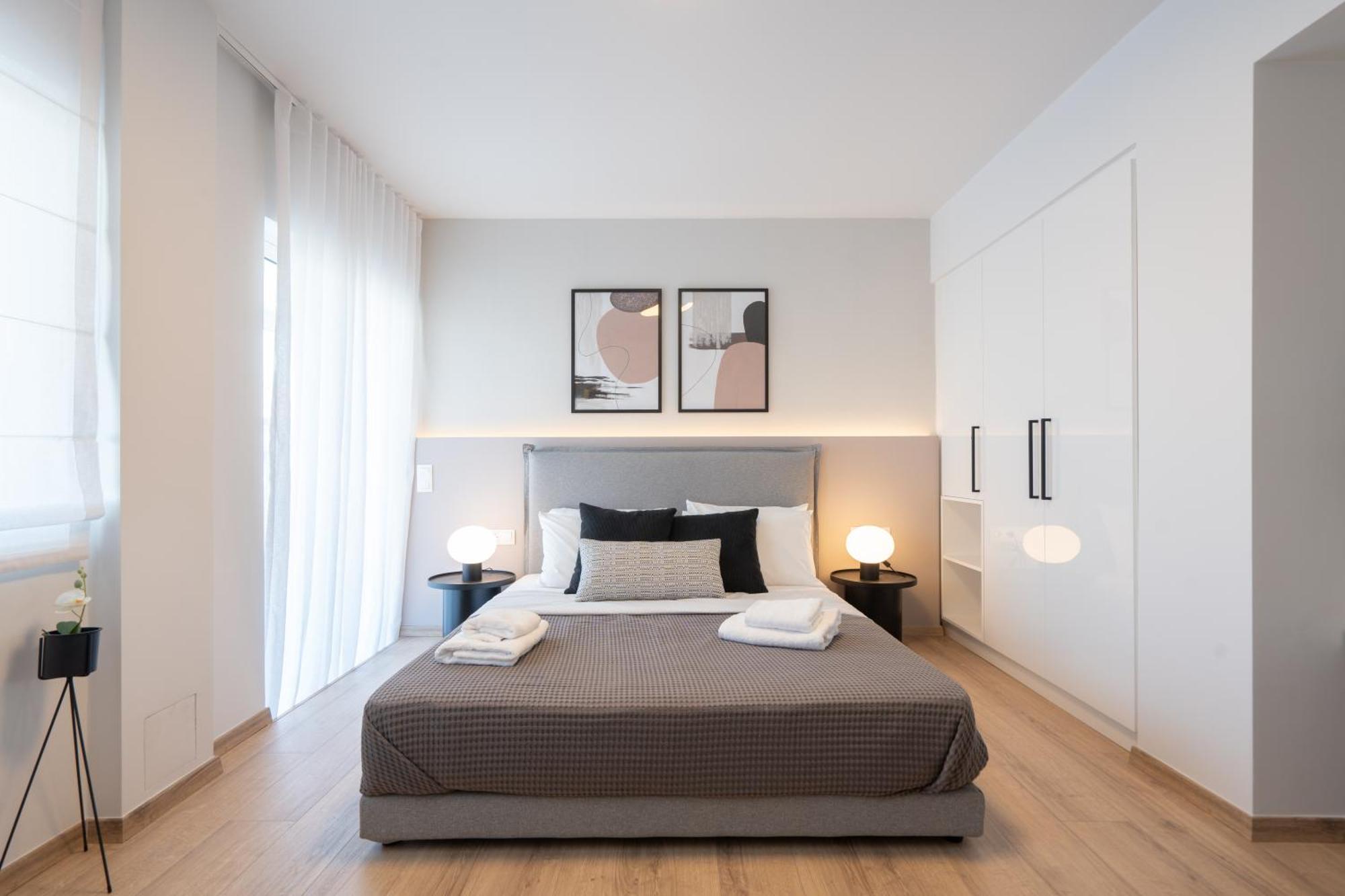Luxury 4 Bedrooms Near Flisvos Marina * Piraeus