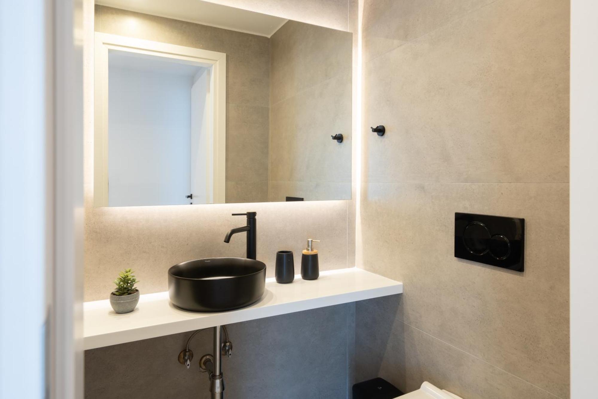 Apartment Luxury 4 Bedrooms Near Flisvos Marina *