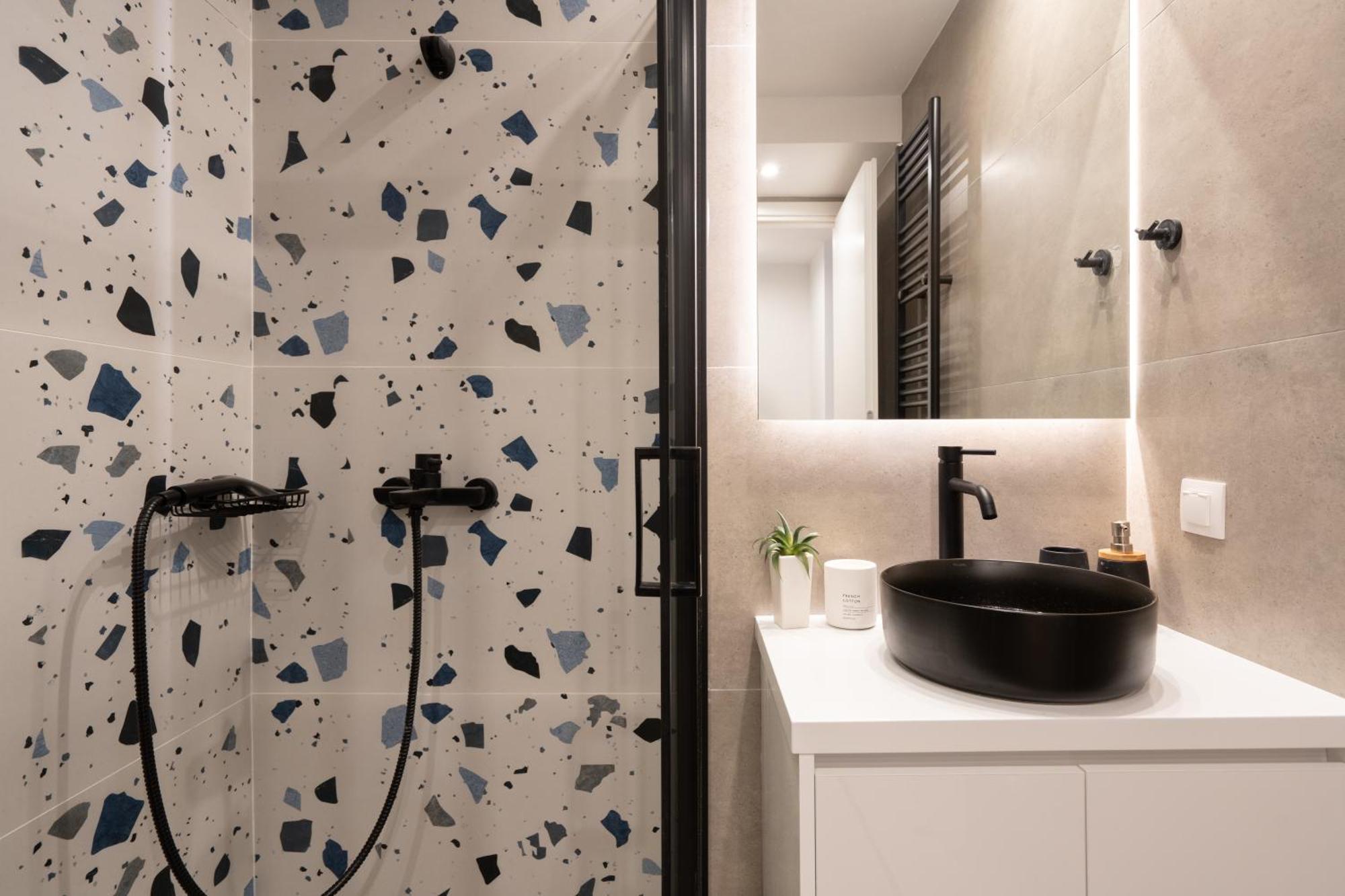 Luxury 4 Bedrooms Near Flisvos Marina Apartment Piraeus