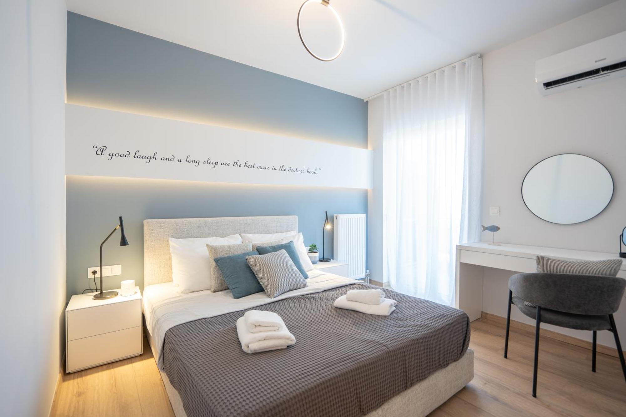 Luxury 4 Bedrooms Near Flisvos Marina Piraeus