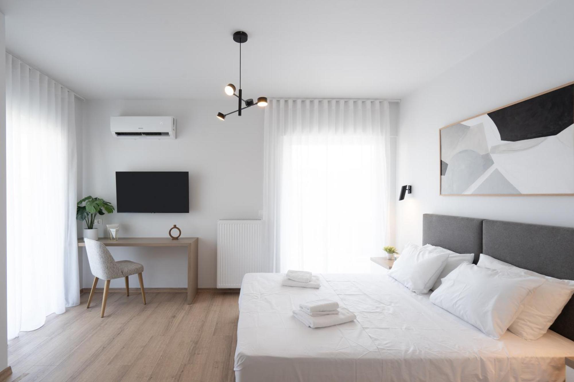 Apartment Luxury 4 Bedrooms Near Flisvos Marina Piraeus